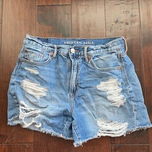 American Eagles 90’s Boyfriend Shorts (4)